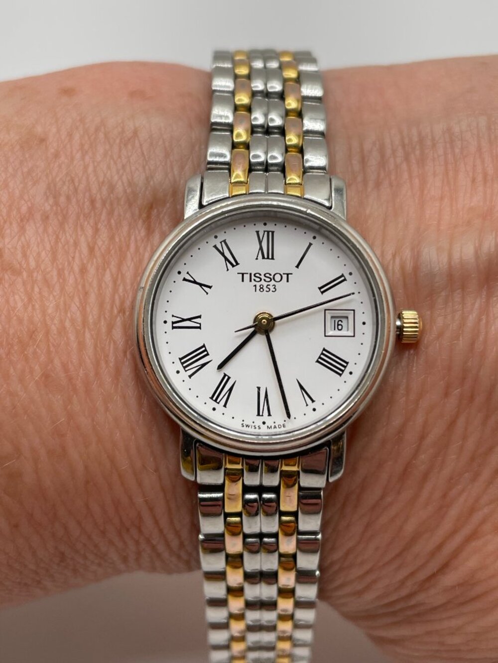 EUC Tissot 1853 Watch